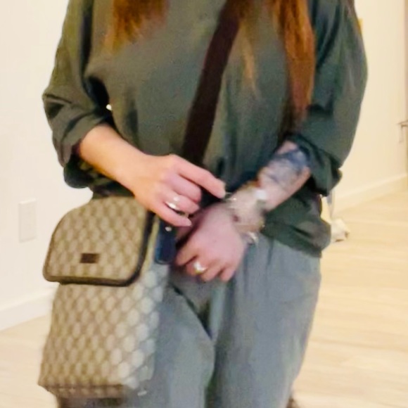 Gucci sling 💯 authentic - Picture 15 of 15